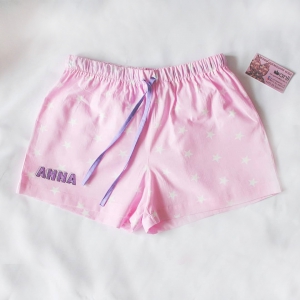 Пижамные шорты звезды на розовом фоне