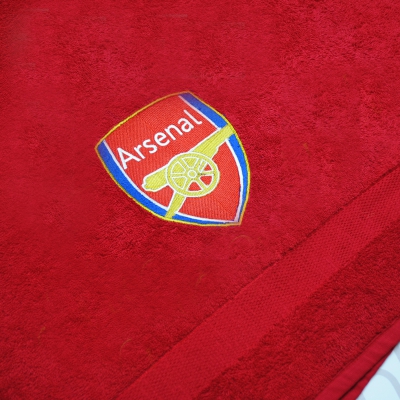 Махровое банное полотенце с вышивкой эмблемы Arsenal